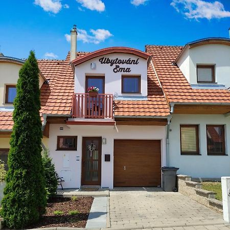 Apartmán Ubytovani Ema Valtice Exteriér fotografie